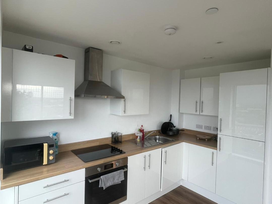Luxury 2 Bedroom En-Suite Apartment Balcony Views Manchester Exterior photo